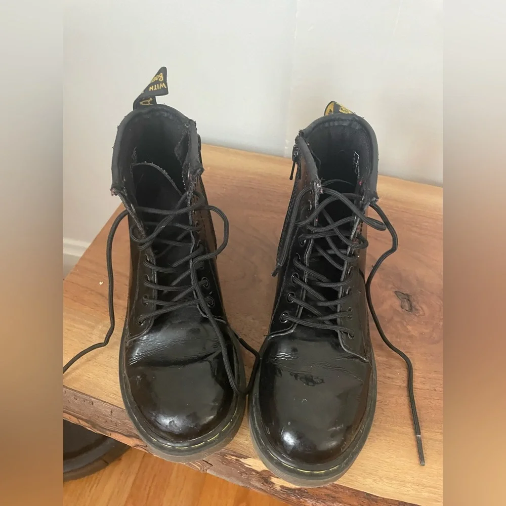 Dr. Martens Kid's Collection 1460 Junior Delaney Black Boot SIZE US 2